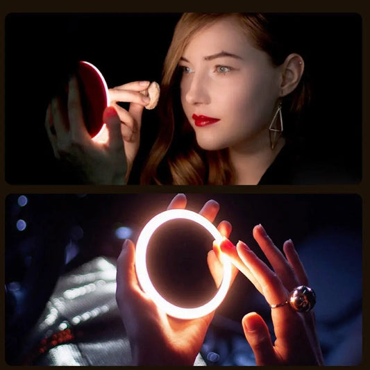 Miroir de maquillage LED utilisé par une femme pour un éclairage précis lors de l’application du maquillage